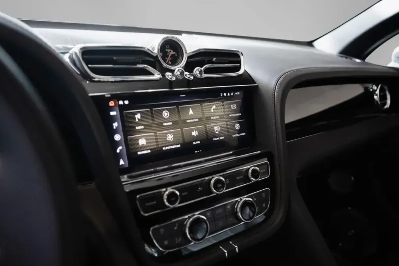 Bentley Bentayga din 2023 cu 3.500 km - oferta BEN166499 - foto 11