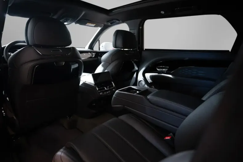 Bentley Bentayga din 2023 cu 3.500 km - oferta BEN166499 - foto 13