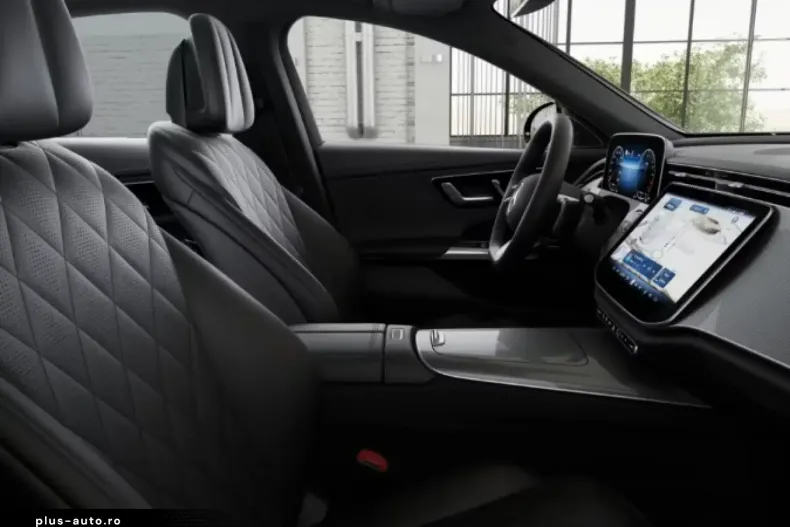 Mercedes-Benz E 300 din 2025 cu 17.500 km - oferta MER166504 - foto 2