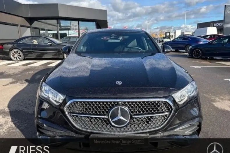 Mercedes-Benz E 300 din 2024 cu 60.061 km - oferta MER166507 - foto 4