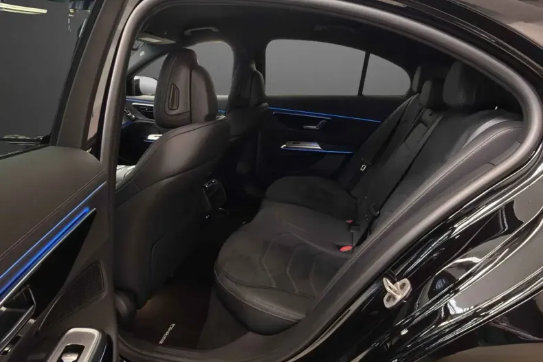 Mercedes-Benz E 300 din 2024 cu 6.868 km - oferta MER166509 - foto 8