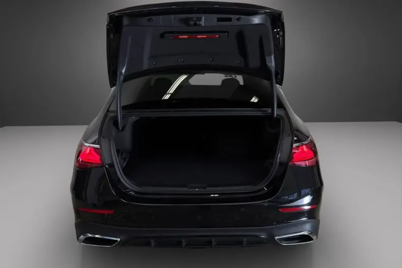 Mercedes-Benz E 300 din 2024 cu 6.868 km - oferta MER166509 - foto 12