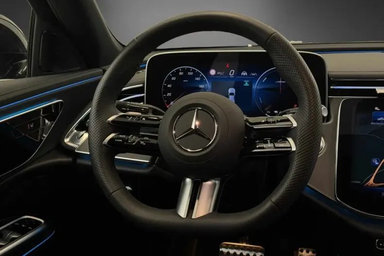 Mercedes-Benz E 300 din 2024 cu 6.868 km - oferta MER166509 - foto 18