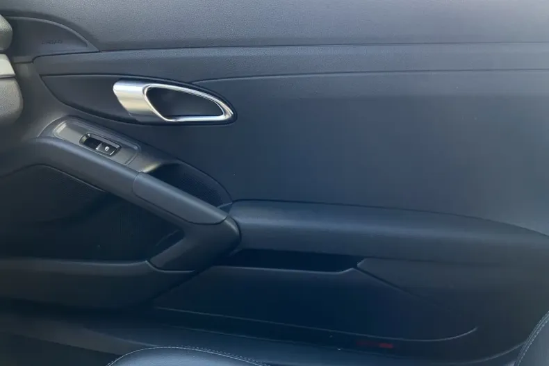 Porsche Cayman din 2024 cu 20.400 km - oferta POR166516 - foto 21