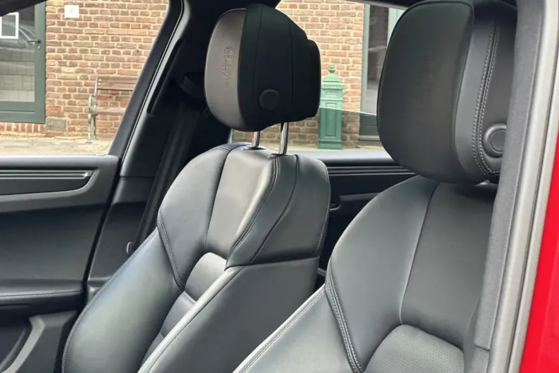 Porsche Macan din 2022 cu 19.600 km - oferta POR166519 - foto 2