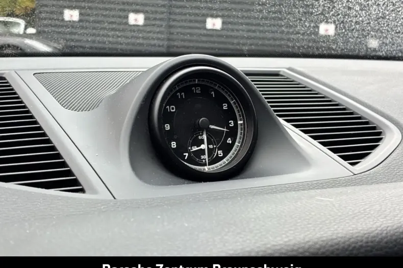 Porsche Macan din 2023 cu 34.999 km - oferta POR166522 - foto 31