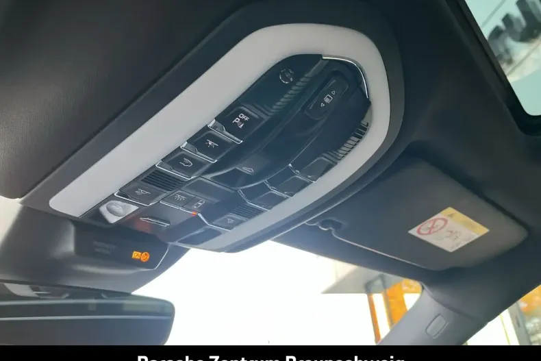 Porsche Macan din 2022 cu 42.999 km - oferta POR166524 - foto 22