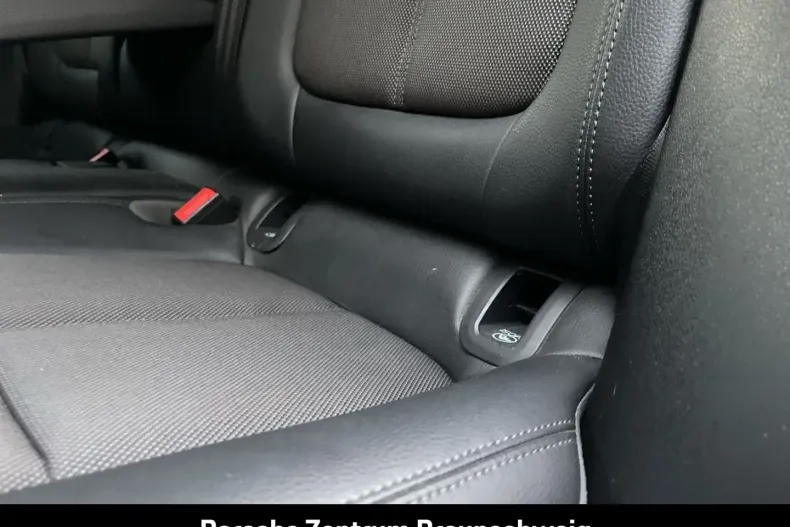 Porsche Macan din 2022 cu 42.999 km - oferta POR166524 - foto 29