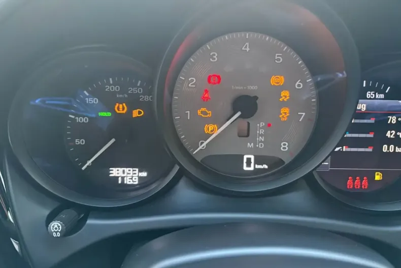 Porsche Macan din 2022 cu 38.095 km - oferta POR166526 - foto 11