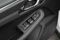 Porsche Macan din 2022 cu 44.100 km - oferta POR166527 - foto 19