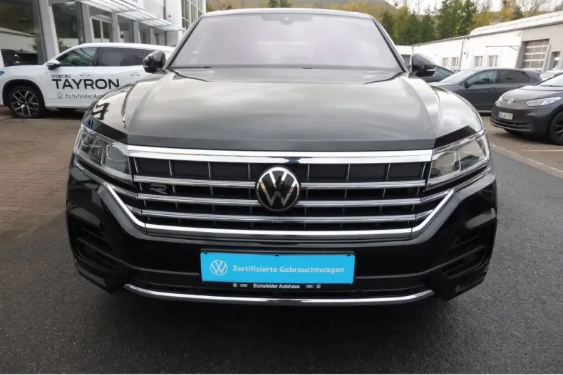 Volkswagen Touareg din 2022 cu 52.736 km - oferta VOL166549 - foto 3