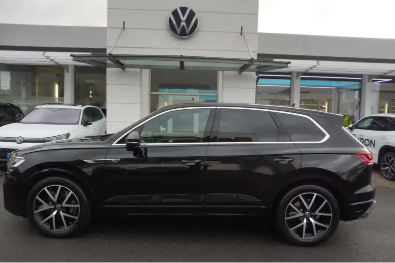 Volkswagen Touareg din 2022 cu 52.736 km - oferta VOL166549 - foto 4