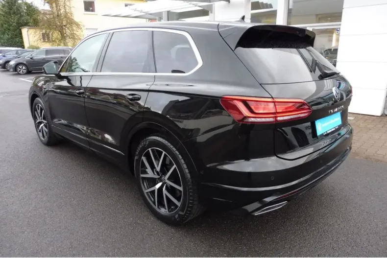 Volkswagen Touareg din 2022 cu 52.736 km - oferta VOL166549 - foto 7