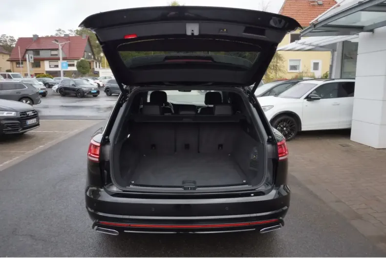 Volkswagen Touareg din 2022 cu 52.736 km - oferta VOL166549 - foto 12