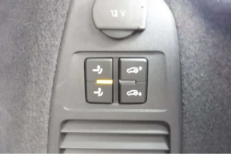 Volkswagen Touareg din 2022 cu 52.736 km - oferta VOL166549 - foto 13