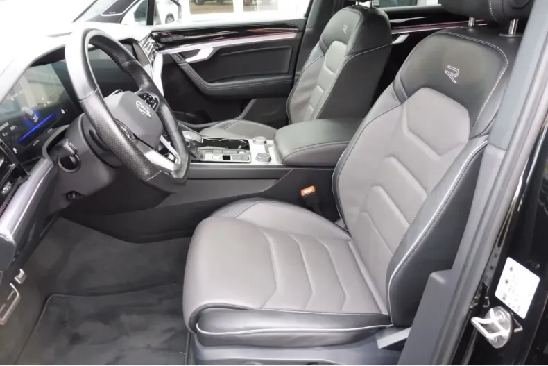 Volkswagen Touareg din 2022 cu 52.736 km - oferta VOL166549 - foto 15