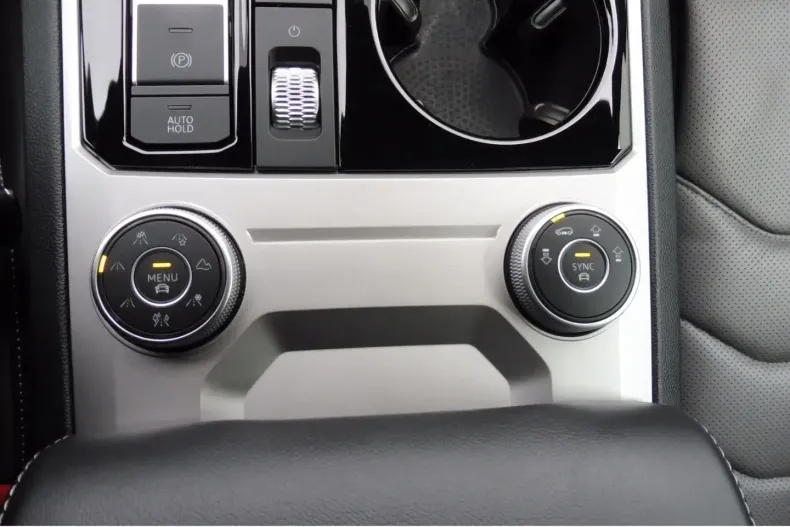 Volkswagen Touareg din 2022 cu 52.736 km - oferta VOL166549 - foto 21