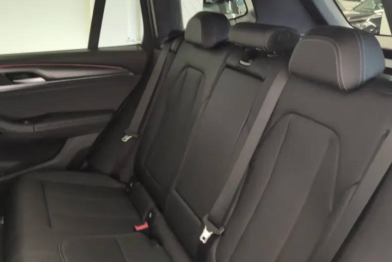 BMW X3 din 2022 cu 47.346 km - oferta BMW166552 - foto 3