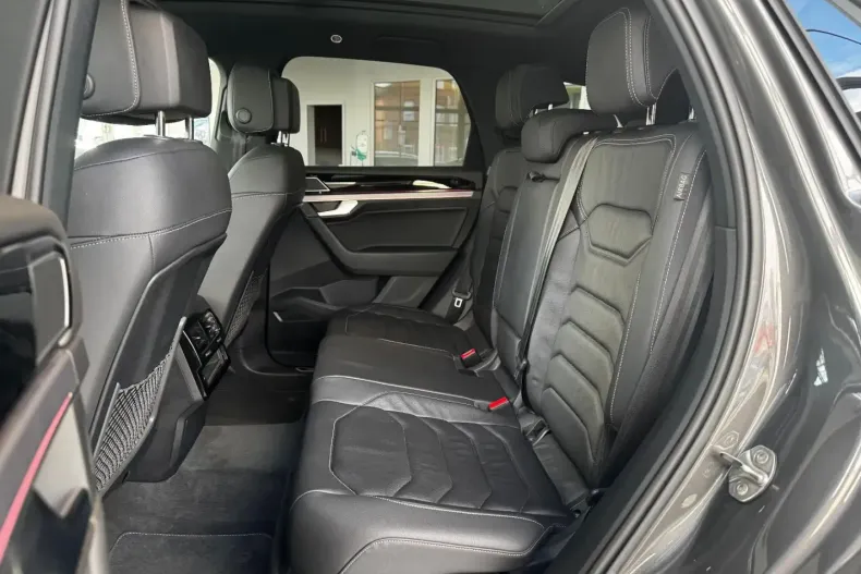 Volkswagen Touareg din 2022 cu 27.500 km - oferta VOL166567 - foto 18