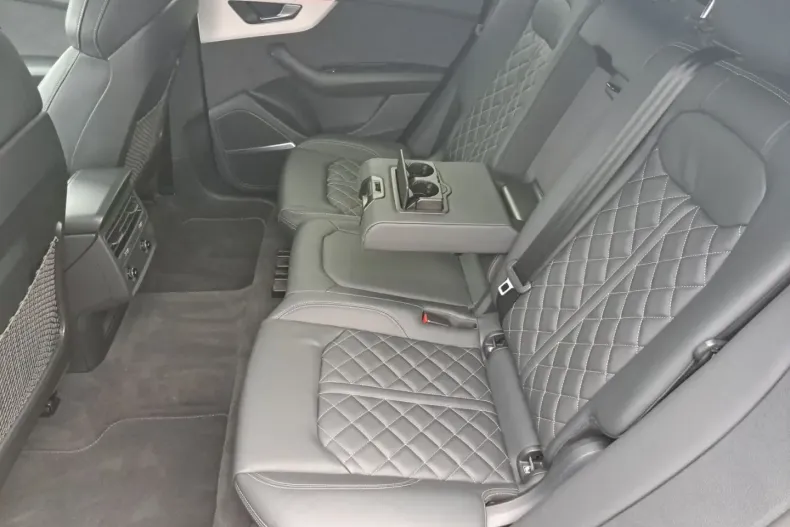 Audi Q8 din 2022 cu 20.467 km - oferta AUD166578 - foto 10