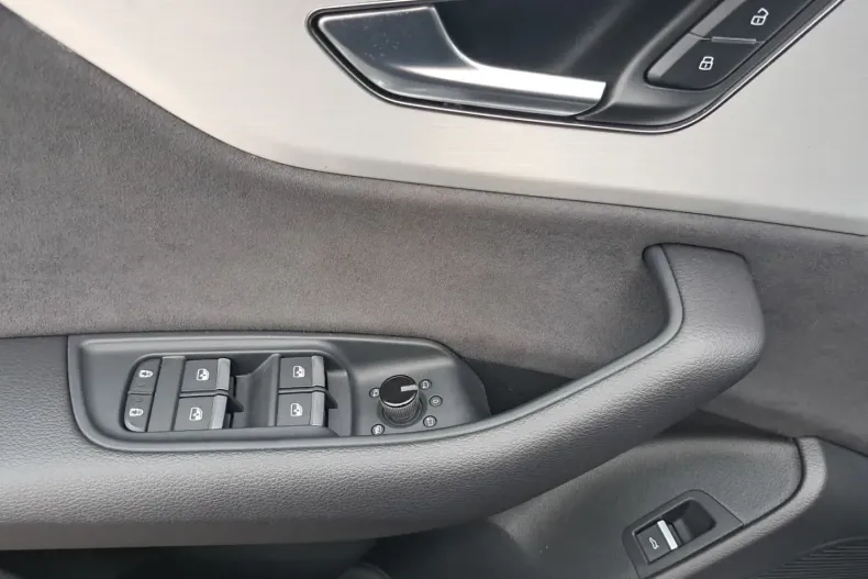 Audi Q8 din 2022 cu 20.467 km - oferta AUD166578 - foto 14