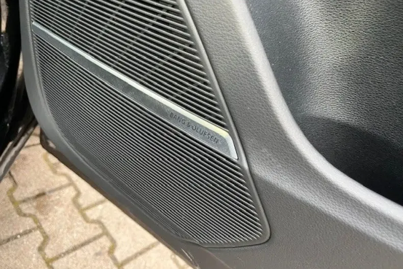 Audi Q8 din 2023 cu 47.200 km - oferta AUD166582 - foto 17