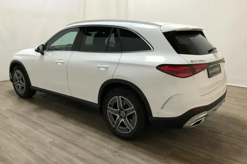 Mercedes-Benz GLC 220 din 2023 cu 28.200 km - oferta MER166593 - foto 3