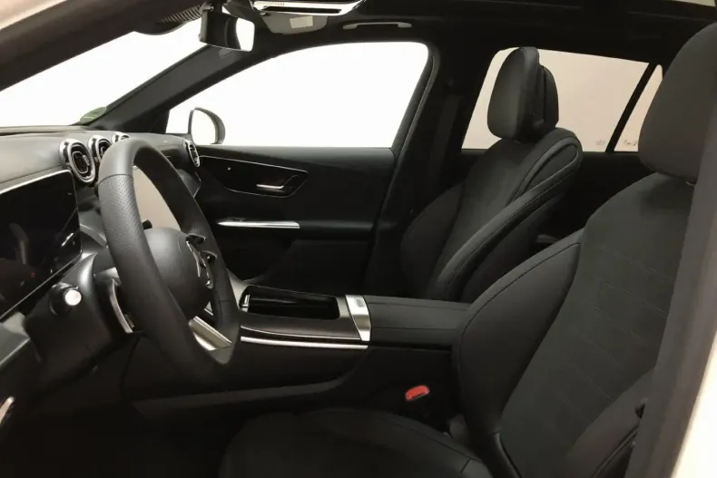 Mercedes-Benz GLC 220 din 2023 cu 28.200 km - oferta MER166593 - foto 10