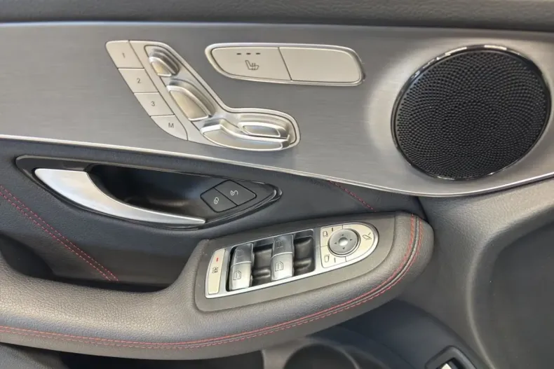 Mercedes-Benz GLC 200 din 2022 cu 14.008 km - oferta MER166598 - foto 11