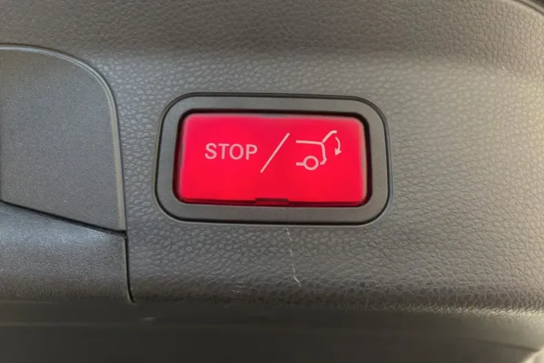 Mercedes-Benz GLC 200 din 2022 cu 14.008 km - oferta MER166598 - foto 15