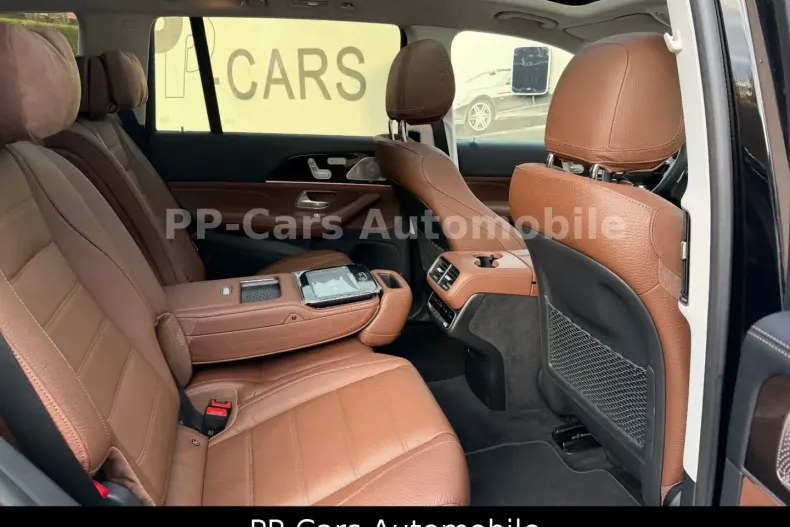 Mercedes-Benz GLS 580 din 2023 cu 8.658 km - oferta MER166607 - foto 12