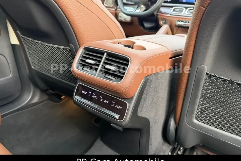 Mercedes-Benz GLS 580 din 2023 cu 8.658 km - oferta MER166607 - foto 14