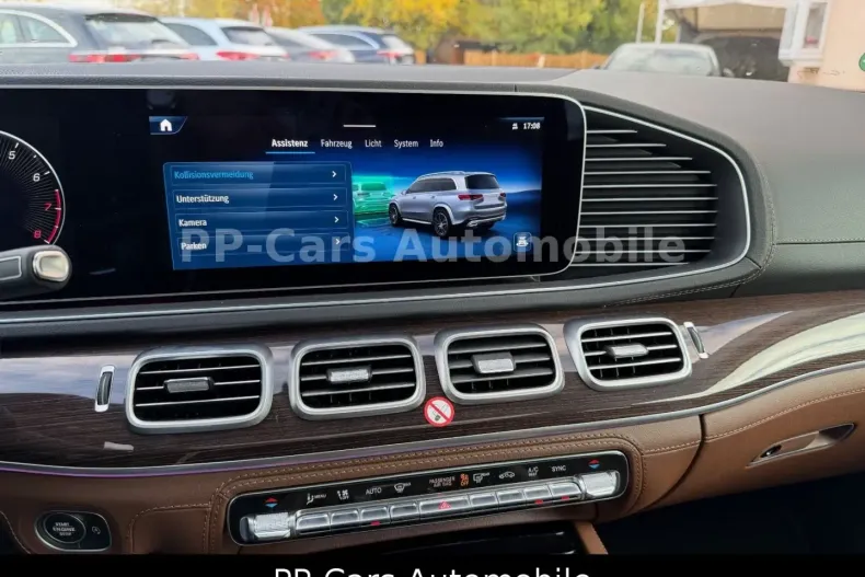 Mercedes-Benz GLS 580 din 2023 cu 8.658 km - oferta MER166607 - foto 32