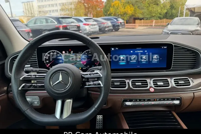 Mercedes-Benz GLS 580 din 2023 cu 8.658 km - oferta MER166607 - foto 37