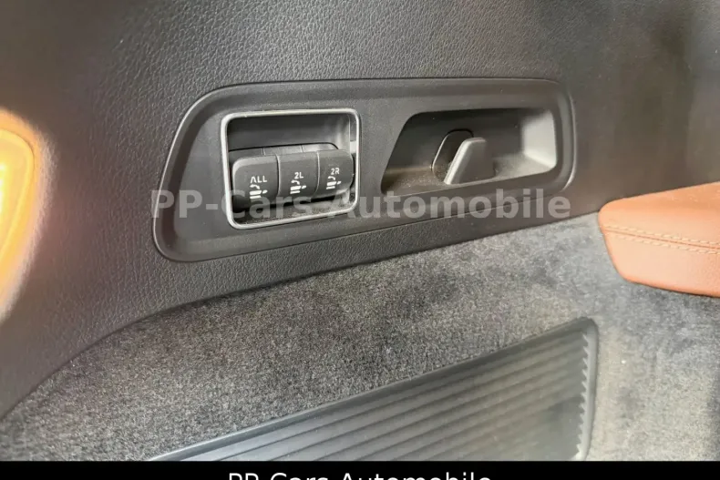 Mercedes-Benz GLS 580 din 2023 cu 8.658 km - oferta MER166607 - foto 43