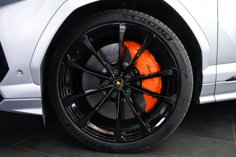 Lamborghini Urus din 2023 cu 41.000 km - oferta LAM166610 - foto 4