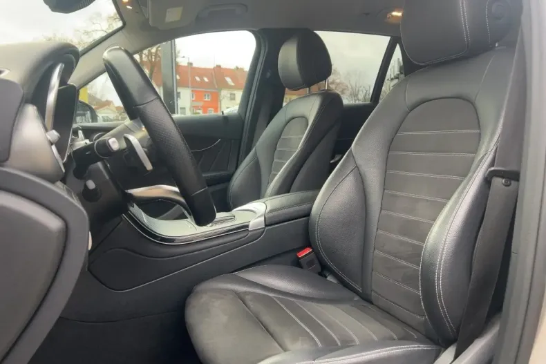 Mercedes-Benz GLC 220 din 2022 cu 47.178 km - oferta MER166621 - foto 12