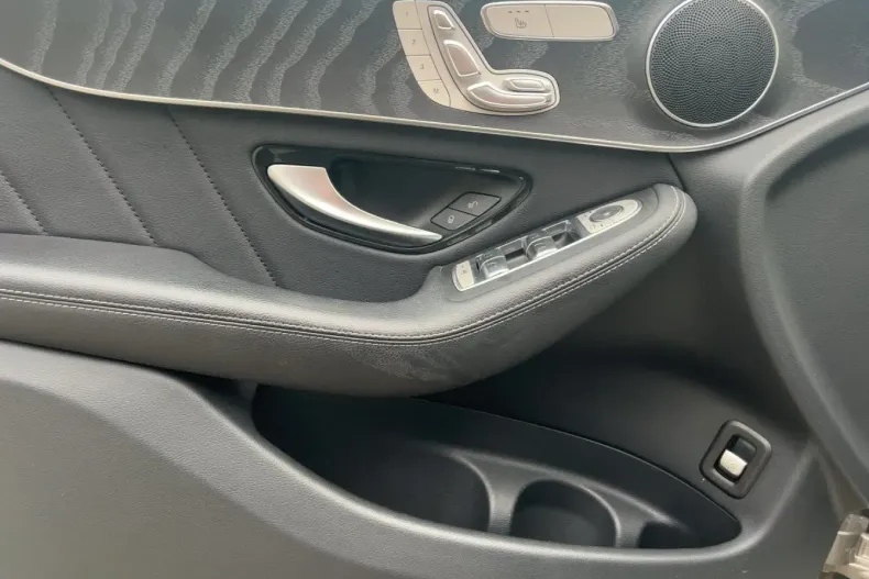 Mercedes-Benz GLC 220 din 2022 cu 47.178 km - oferta MER166621 - foto 13