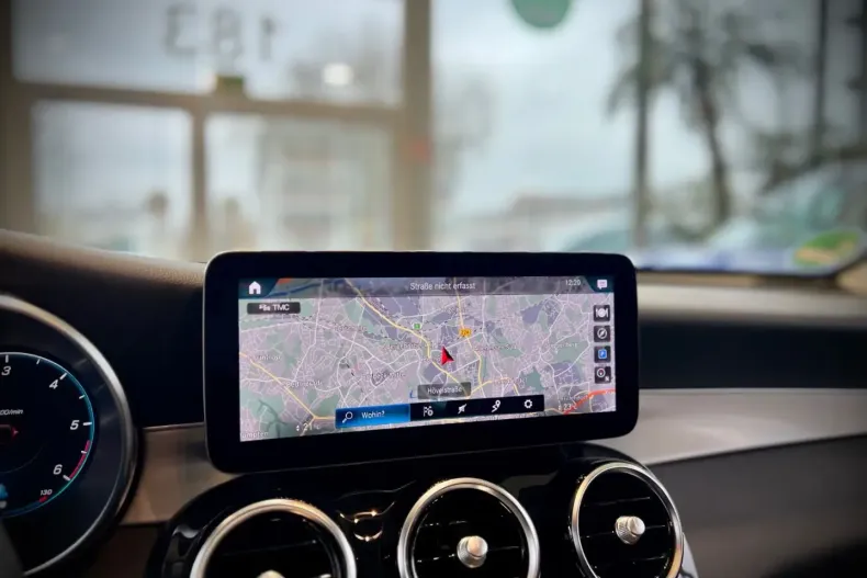 Mercedes-Benz GLC 220 din 2022 cu 35.500 km - oferta MER166622 - foto 13