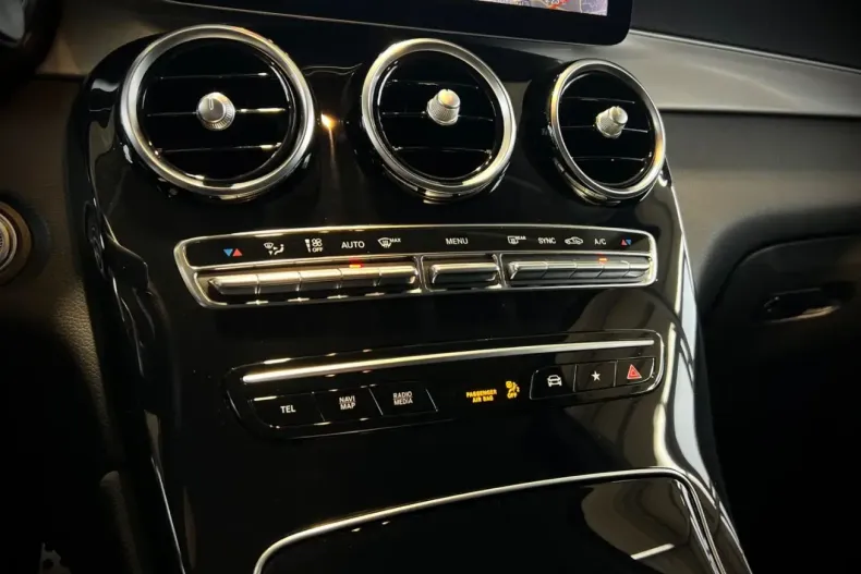 Mercedes-Benz GLC 220 din 2022 cu 35.500 km - oferta MER166622 - foto 25