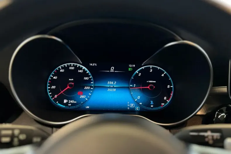 Mercedes-Benz GLC 220 din 2022 cu 35.500 km - oferta MER166622 - foto 26