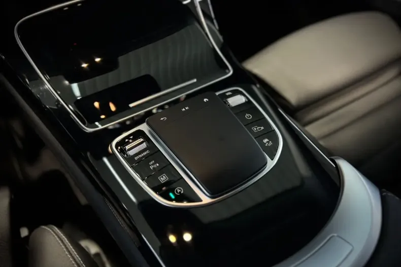 Mercedes-Benz GLC 220 din 2022 cu 35.500 km - oferta MER166622 - foto 30