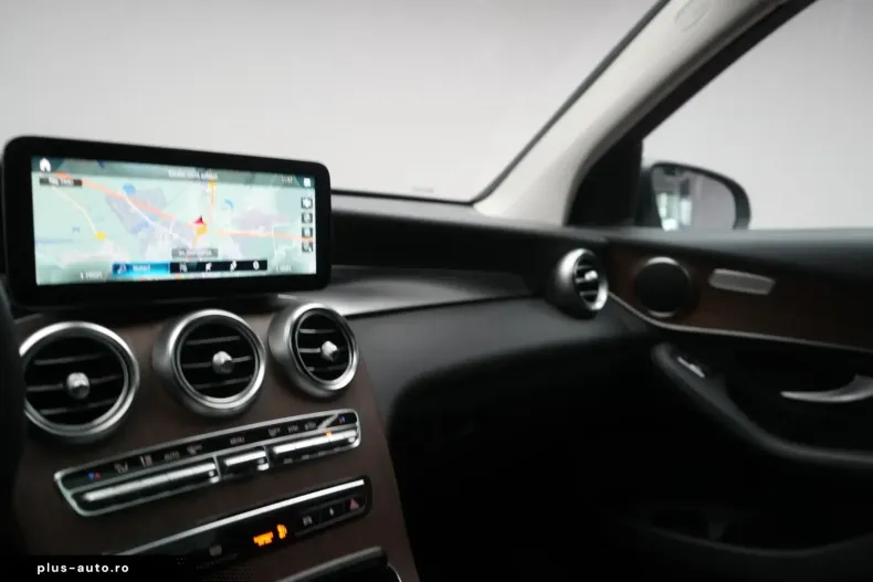 Mercedes-Benz GLC 200 din 2022 cu 50.000 km - oferta MER166623 - foto 16