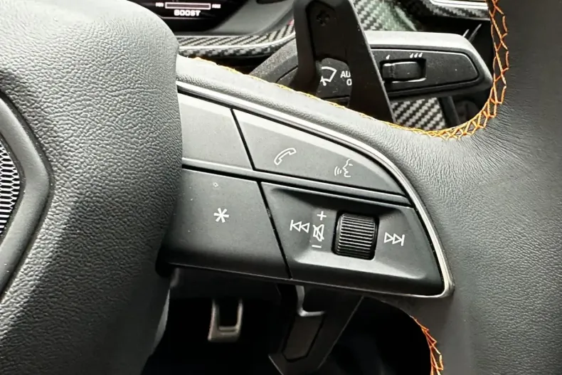 Lamborghini Urus din 2023 cu 4.411 km - oferta LAM166624 - foto 29