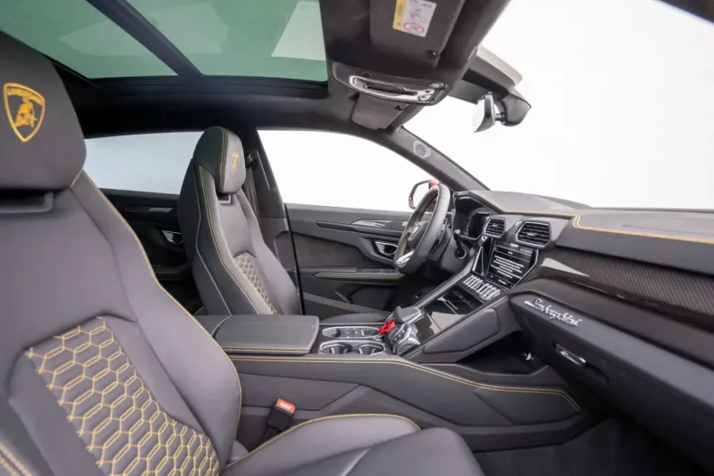 Lamborghini Urus din 2022 cu 7.900 km - oferta LAM166626 - foto 9