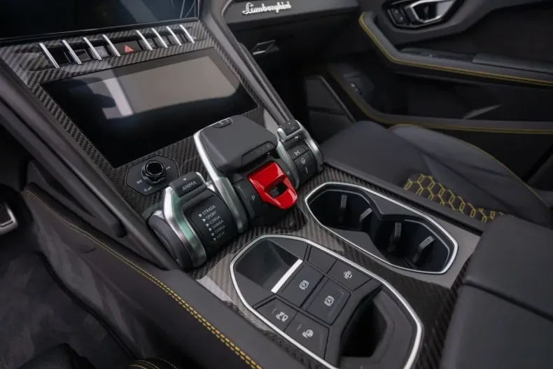 Lamborghini Urus din 2022 cu 7.900 km - oferta LAM166626 - foto 20