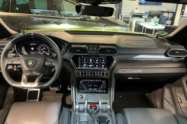 Lamborghini Urus din 2022 cu 23.721 km - oferta LAM166628 - foto 2