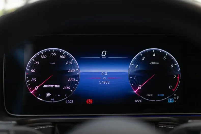 Mercedes-Benz G 63 AMG din 2024 cu 18.654 km - oferta MER166631 - foto 11