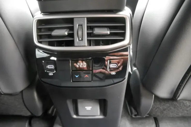 Lexus RX 500 din 2023 cu 29.600 km - oferta LEX166642 - foto 5