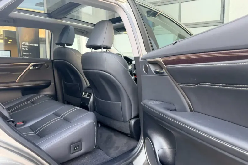 Lexus RX 450 din 2022 cu 46.071 km - oferta LEX166646 - foto 6